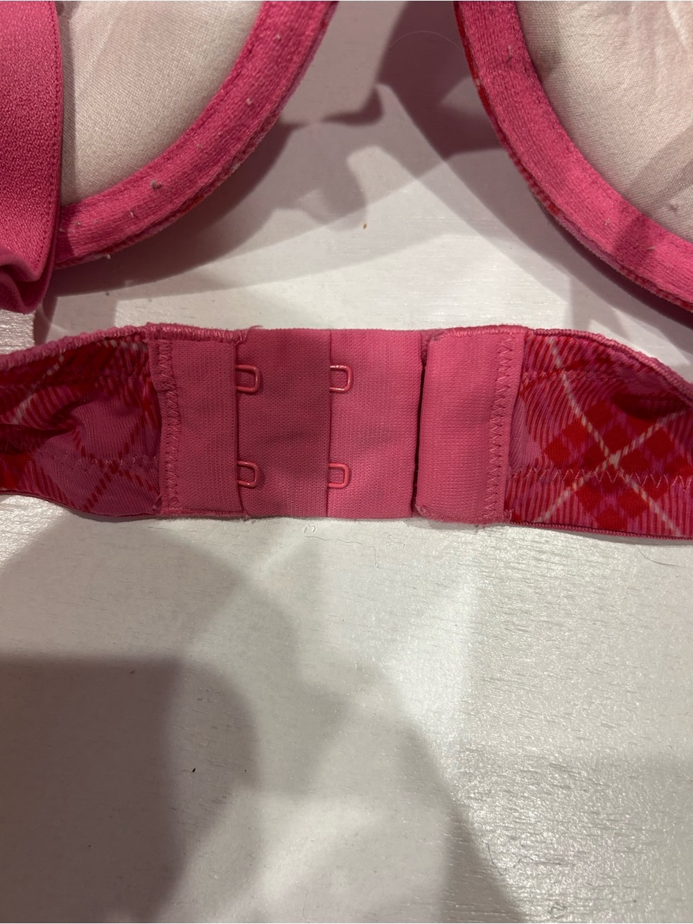 PINK Victoria's Secret Pink & Red Plaid T-Shirt Bra - Picture 3 of 5